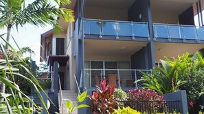 Exterior detail - BHA 1 Beachfront Haven FULL (Mission Beach)