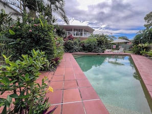 Pool - Beaches Apt 2 Beachfront (Wongaling Beach)