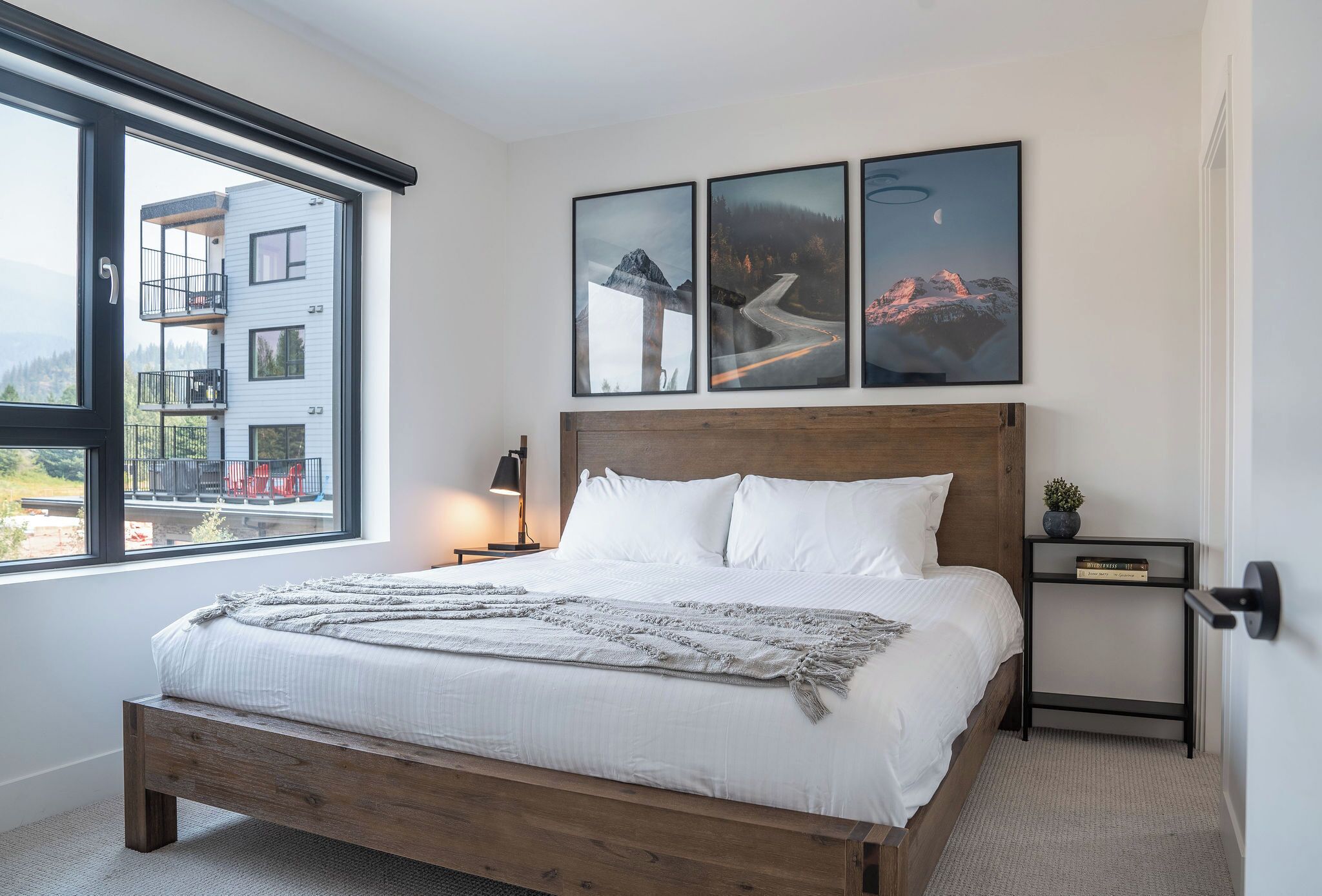 2 bedrooms, laptop workspace, iron/ironing board, free WiFi