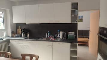 KylskÄp, ugn, spishÀll och diskmaskin