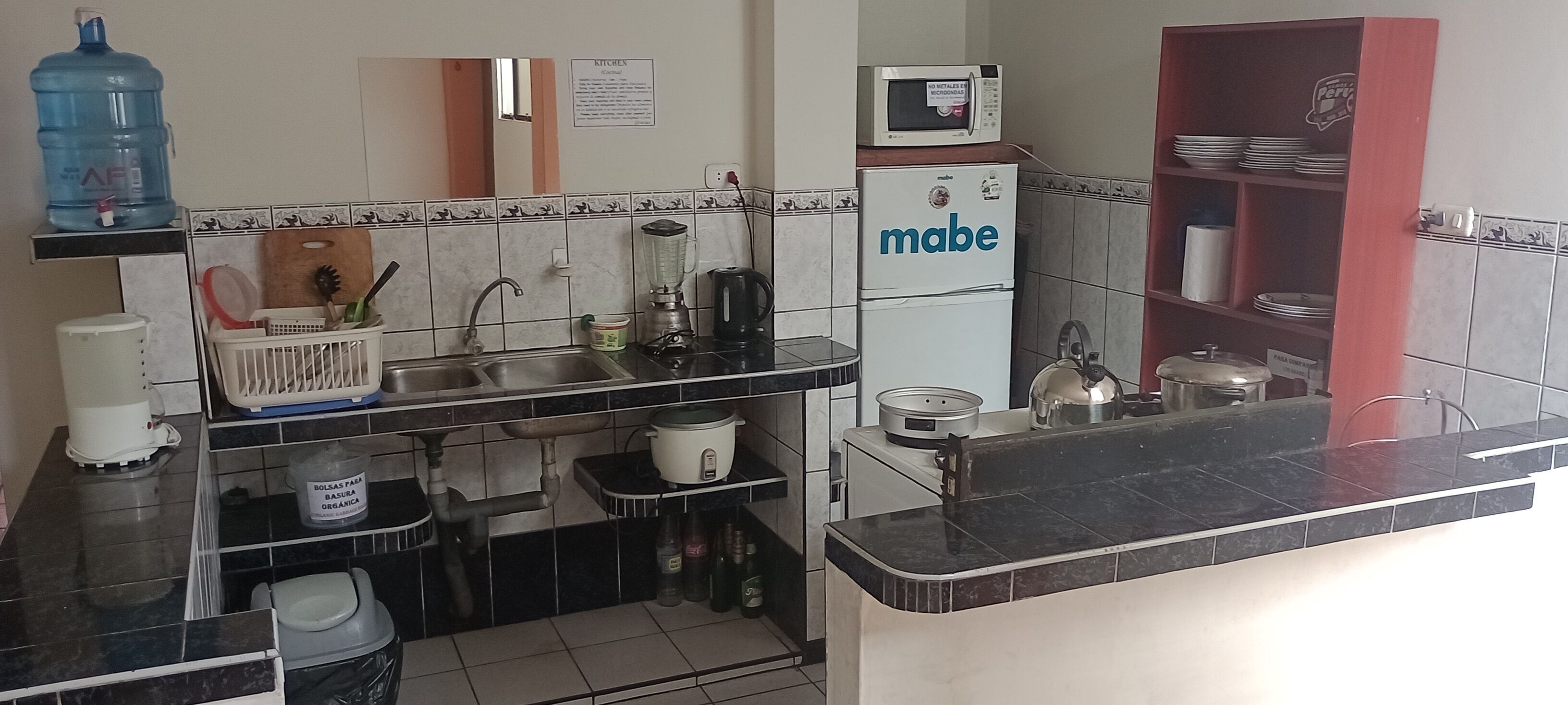 Refrigerador, microondas