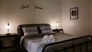 2 dormitoris, escriptori, wifi gratuïta i roba de llit 