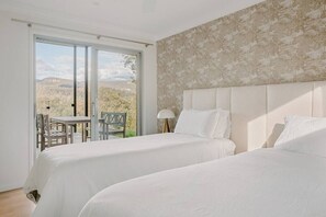5 bedrooms, iron/ironing board, travel cot, WiFi