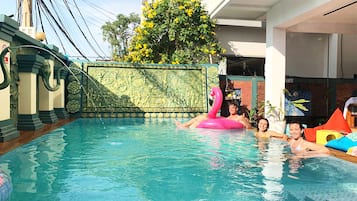 Piscine extérieure