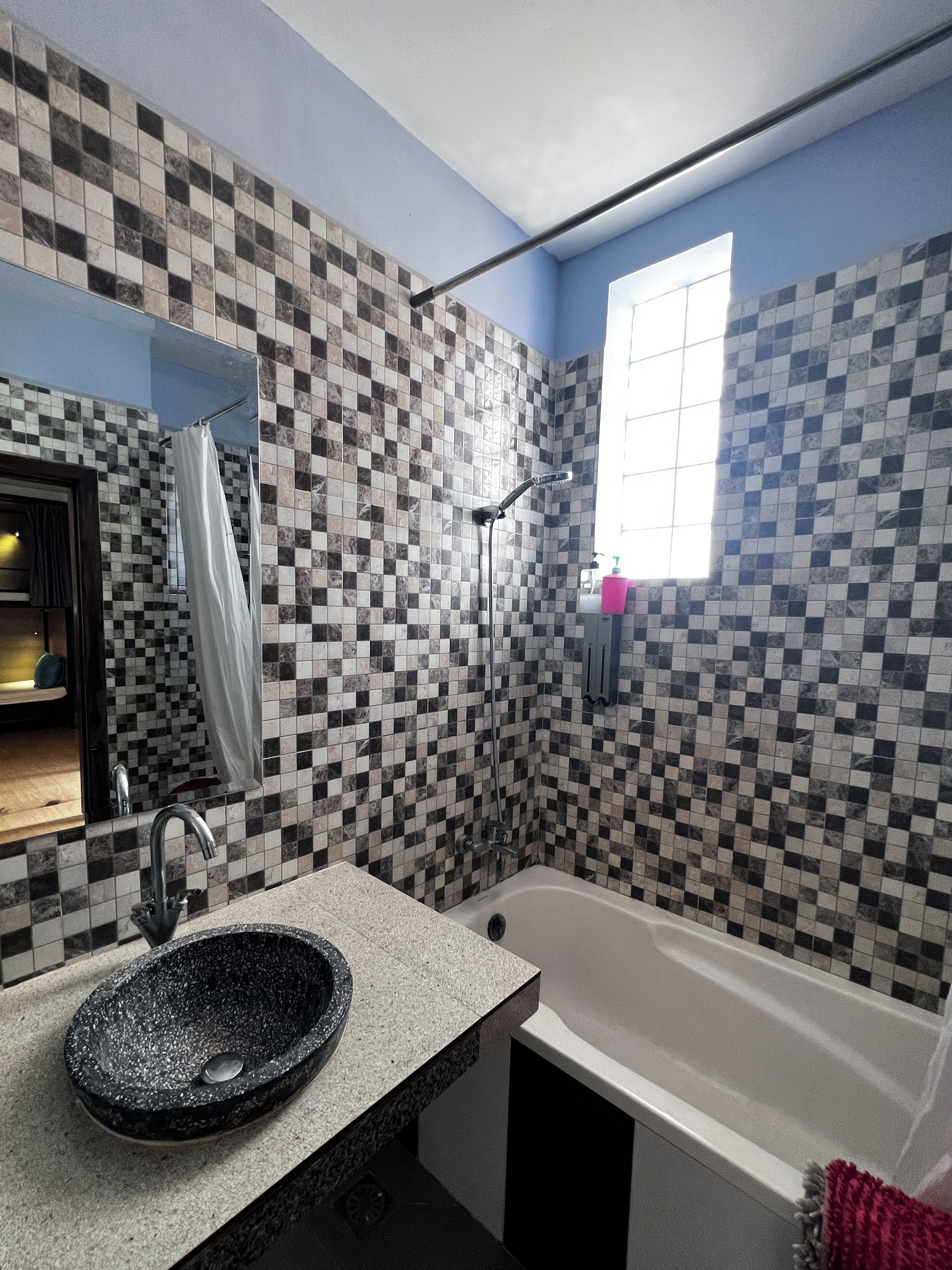 Towels, soap, shampoo, toilet paper