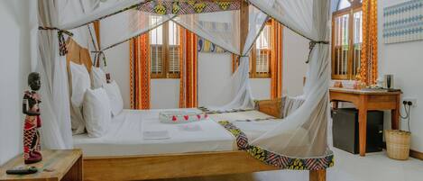 Deluxe-dobbeltværelse | Skrivebord, arbejdsområde til bærbare computere, gratis Wi-Fi, sengetøj