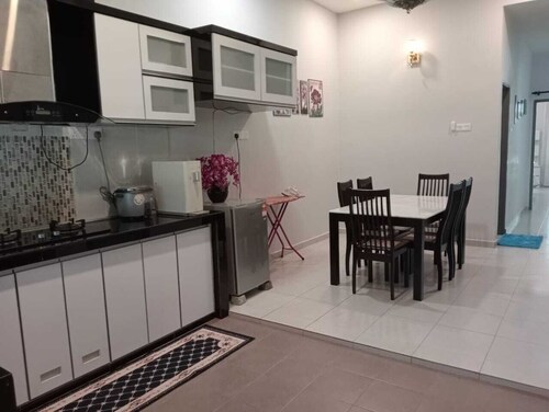 3 minutes to Pantai Pelindung and nearest to all viral places at Kuantan!