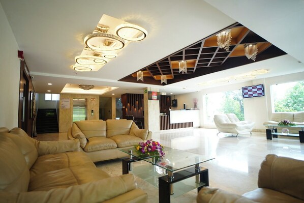 Reception - Elegant Hotel (Visakhapatnam)