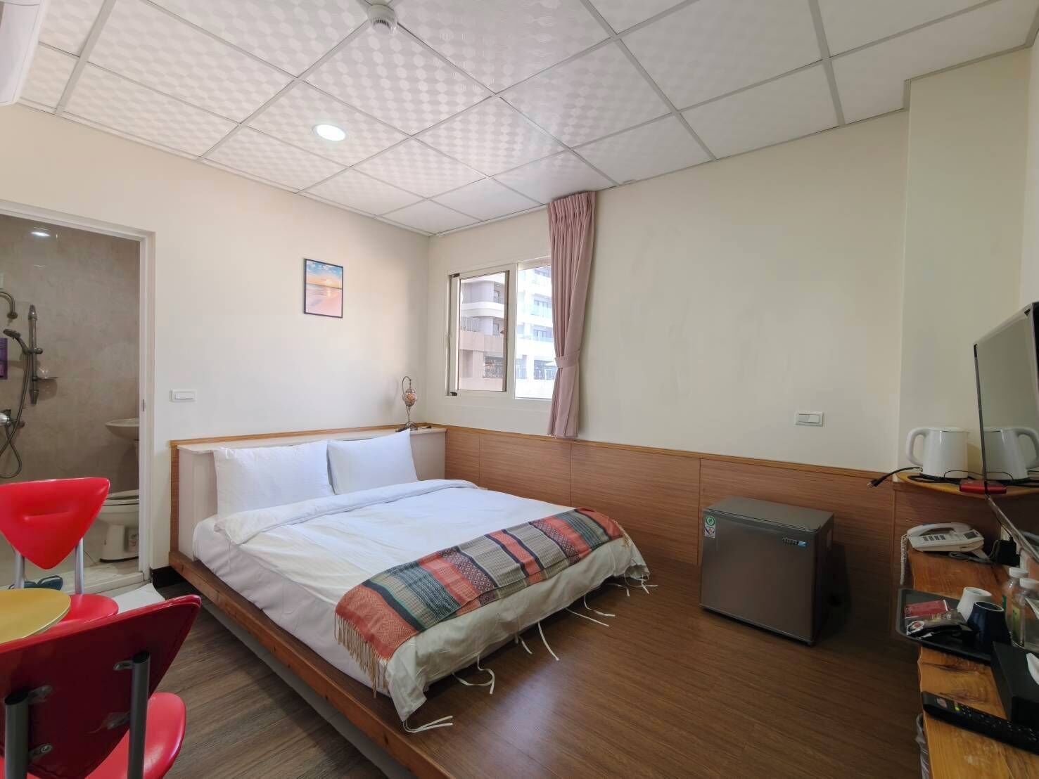 Standard Double Room | Free WiFi, bed sheets