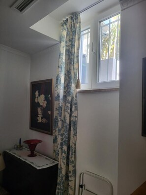 Room, 1 Bedroom | 1 bedroom - Room-sintra Lousa Twin Guest Room With P (Sintra)