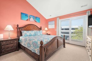 4 bedrooms, WiFi, bed sheets