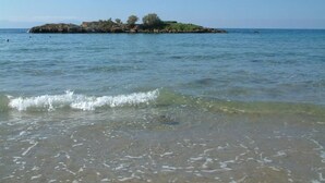 Unclassified image, 4 of 48, button - Helen Sweet Home in Kounoupidiana (Chania)