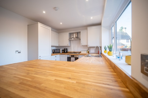 Réfrigérateur, micro-ondes, four, lave-vaisselle