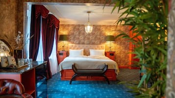 Grande Chambre Noble | 1 bedroom, premium bedding, pillow-top beds, minibar