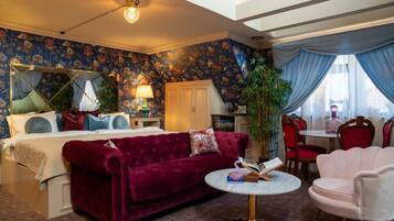 1 bedroom, premium bedding, pillow-top beds, minibar