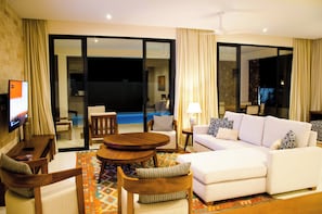 Smart TV, books - ZANA DIANI VILLAS. LUXURIOUS 2 BEDROOM VILLA 10 MIN FROM THE BEACH (Kwale County)