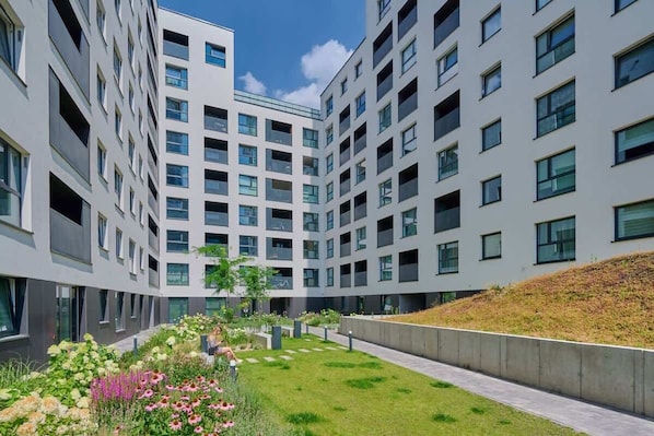 Property grounds - Gwiaździsta 18 | Charming Apartment | Desk (Wroclaw)