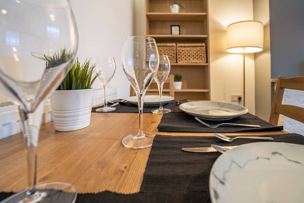 Dining - Quiet Neighborhood-Free Parking (Blackpool)