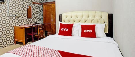 Deluxe Double Room | Desk, laptop workspace, free WiFi, bed sheets