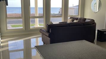 スマートテレビ、書庫