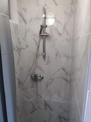 Handtücher, Toilettenpapier