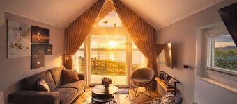 Tiny Haus Auszeit mit Seeblick. In Holland, ruhig, komfortabel,direkt am Strand.