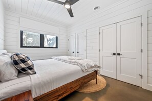 3 chambres, fer et planche à repasser, Wi-Fi, draps fournis