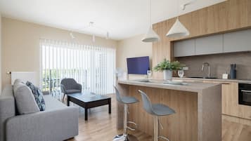 Apartment, 1 Bedroom, Balcony | Private kitchen | Dishwasher, cookware/dishes/utensils