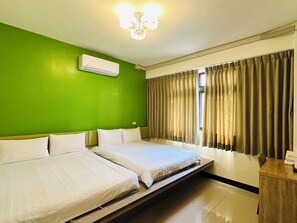 Free WiFi, bed sheets