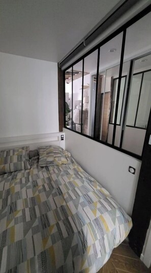 1 chambre, accès au Wi-Fi (inclus), literie fournie
