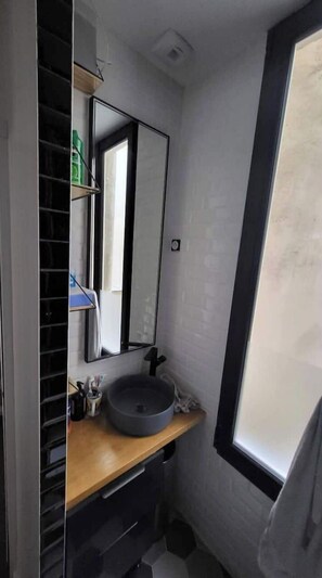 Handtücher, Toilettenpapier