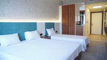 Triple Room | Egyptian cotton sheets, premium bedding, down comforters, minibar