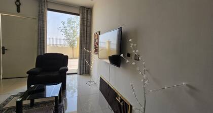Room in Villa - Amazing One-bedroom Villa Town House