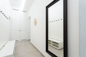 Hallway - Luxury Residence Kmochova (Prague)