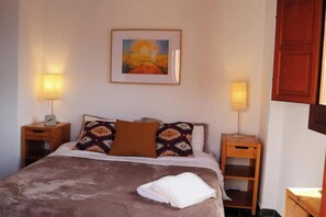 2 bedrooms, desk, iron/ironing board
