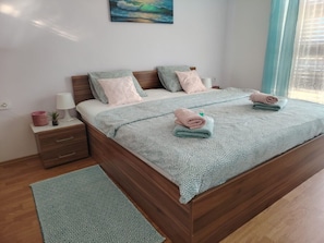 1 bedroom, free WiFi, bed sheets