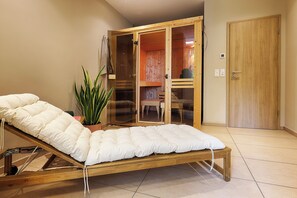 Sauna - Fewo Fischzucht mit Sauna und Terrasse (Würzburg)