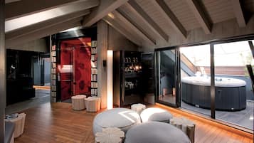Sauna, Whirlpool, Dampfbad, Massageanwendungen