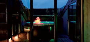 Sauna, hot tub, steam room, massages