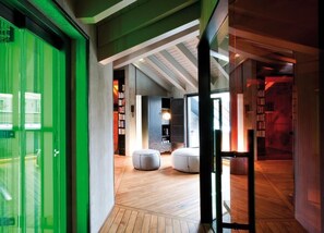 Sauna, bain à remous, hammam, massages