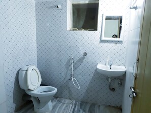 Whirlpool, Handtücher, Seife, Shampoo