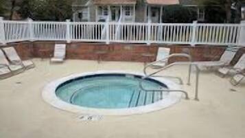 Piscine couverte, piscine extérieure