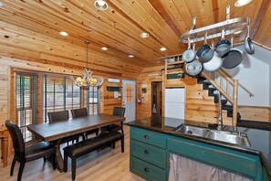 Dining - Lake View Cabin: Hot Tub, Pool table, Sleeps 8 (Big Bear Lake)