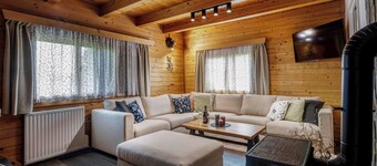 Cottage with pool playground and privacy