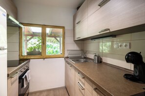 Basic House | Private kitchen | Full-sized fridge, microwave, oven, stovetop - Cottage with pool playground and privacy (Vranov)