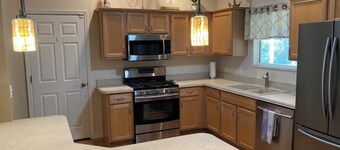 Charming Ranch with prime Location! Just west of Buena Vista Blvd between 466's