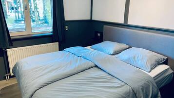 3 bedrooms, in-room safe, travel crib, free WiFi