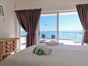 Basic Apartment | 2 bedrooms, iron/ironing board, free WiFi, bed sheets - Harbour Views (Cape Town)