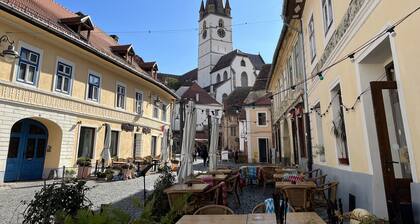 ATMÓSFERA at Golden Valley