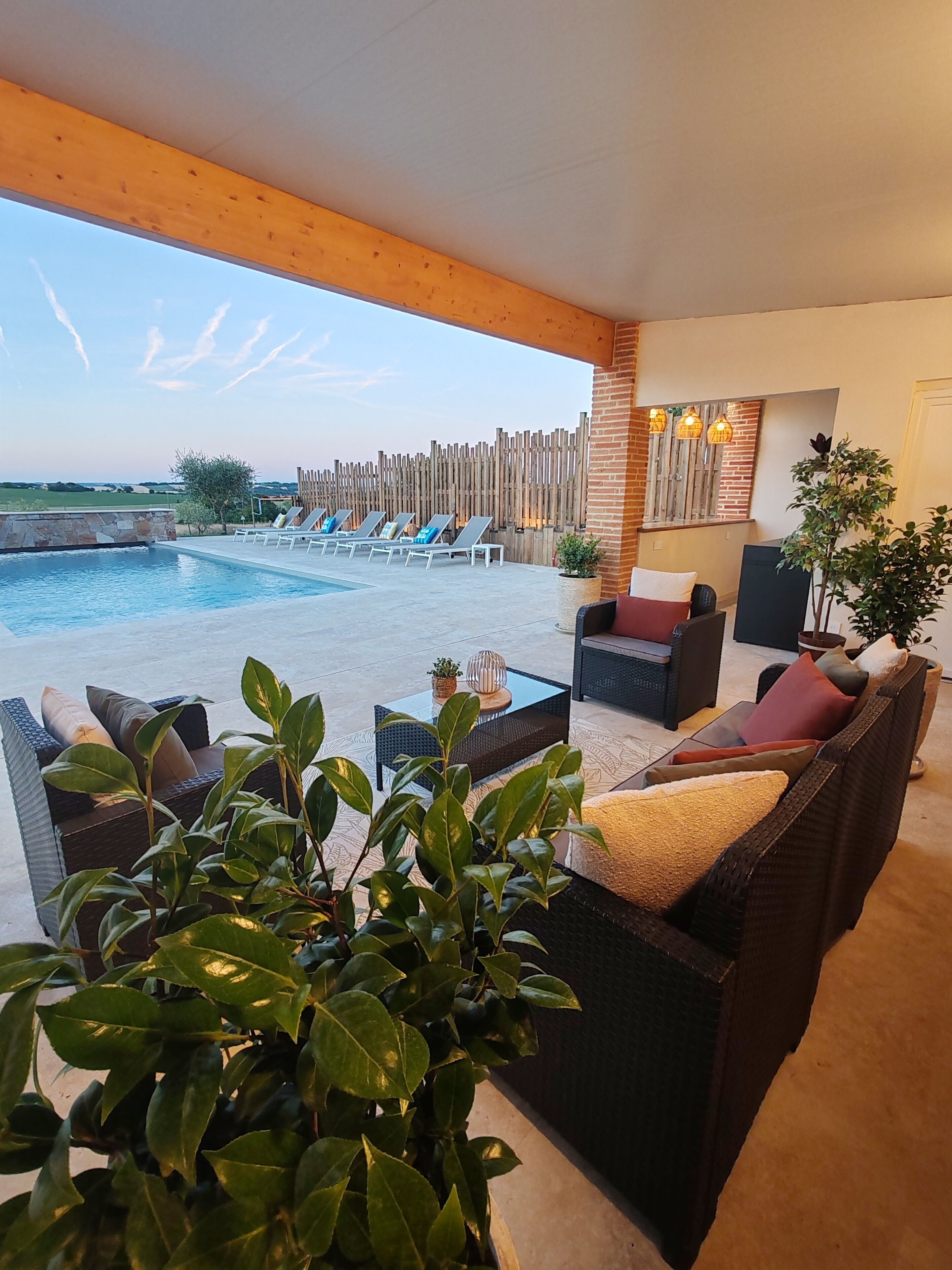 Indoor pool, outdoor pool